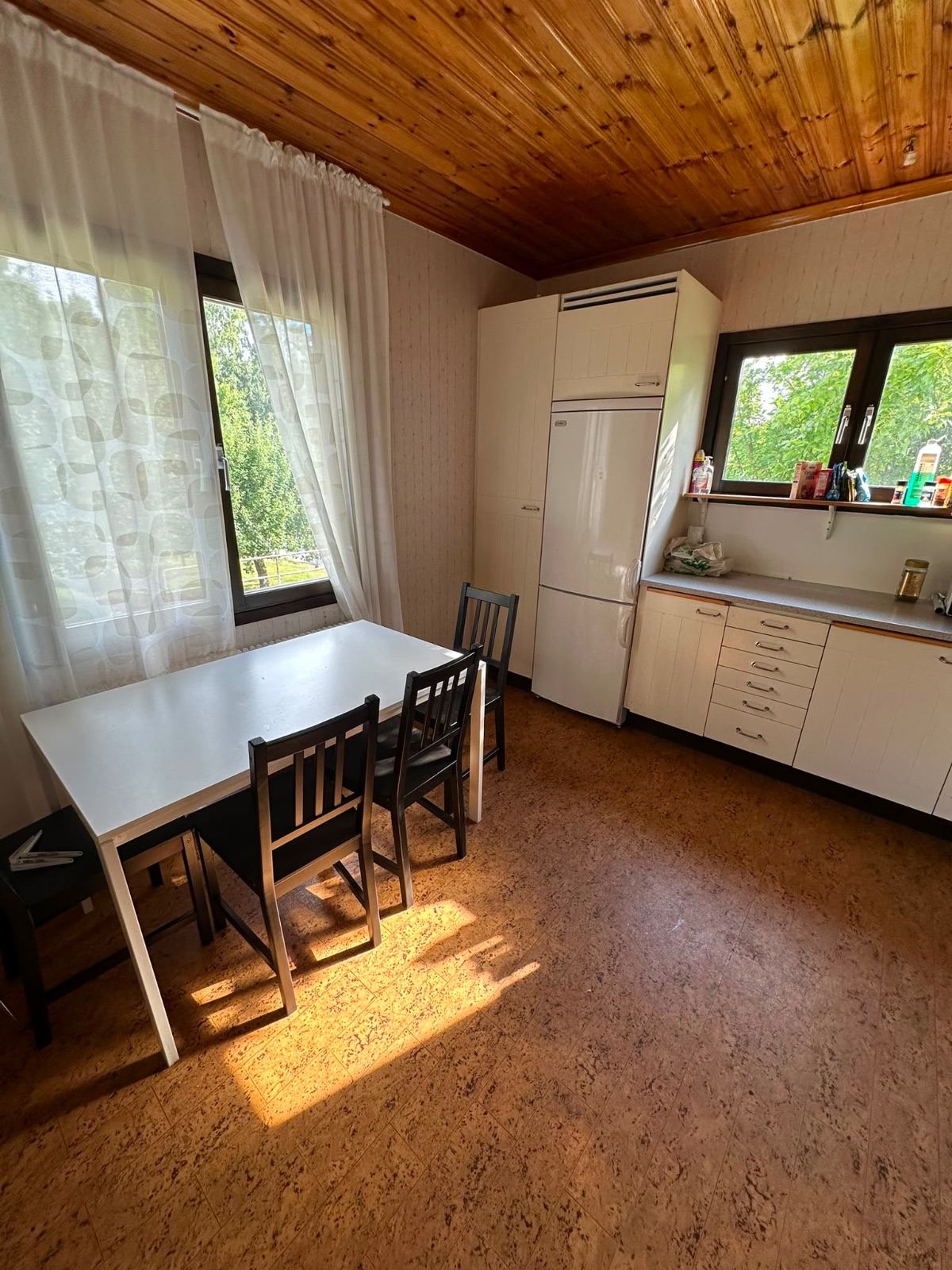 Järnvägsgatan 6 – villa i Katrineholm, bild 9 av 18